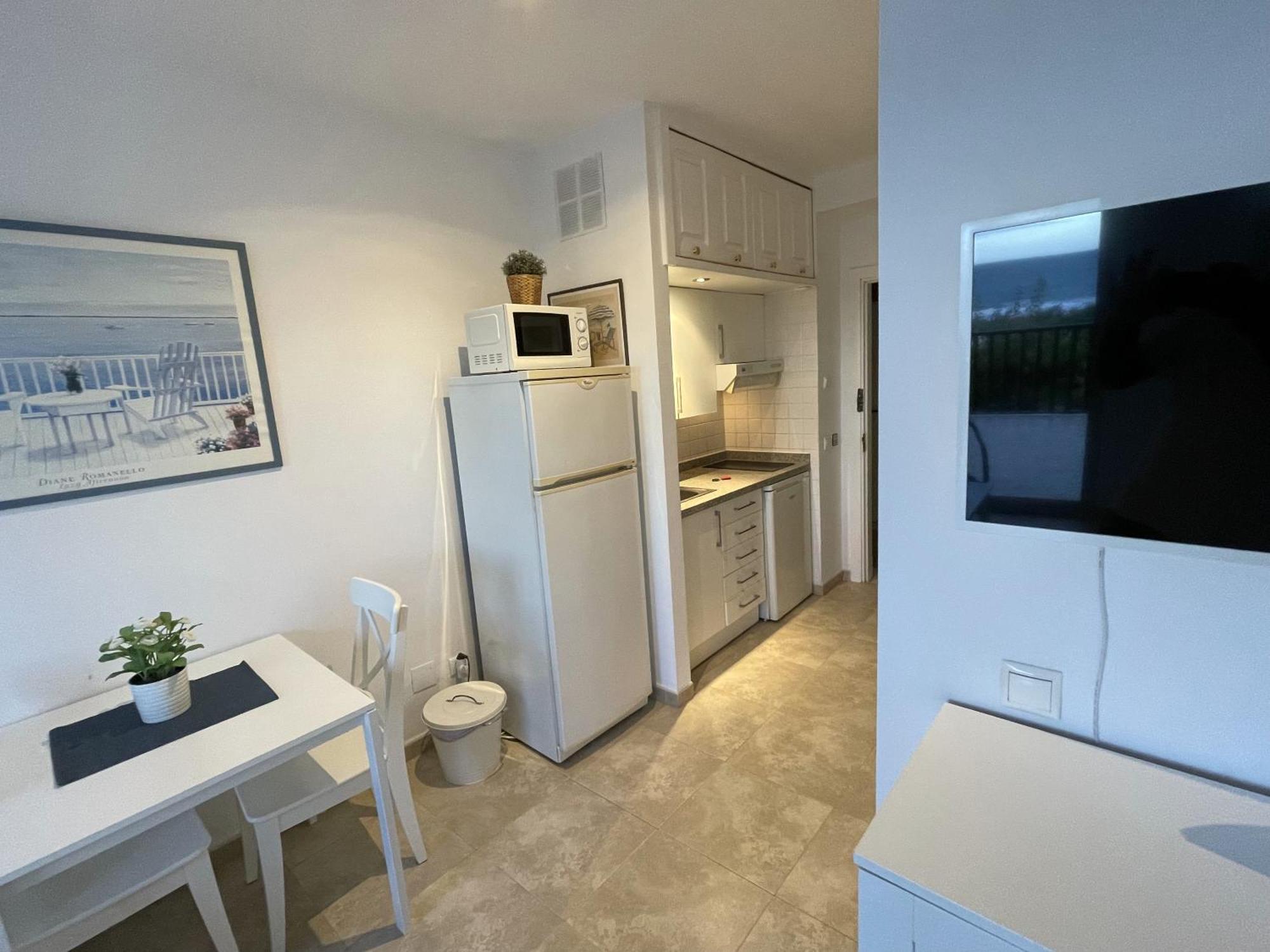 Estudio Con Insuperables Vistas Al Mar: Aparcamiento Marbella Exteriör bild